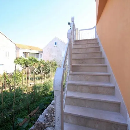 Josko Daire *